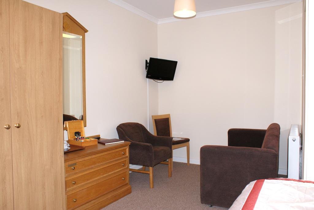 The Hawkenbury Bed & Breakfast Staplehurst Room photo